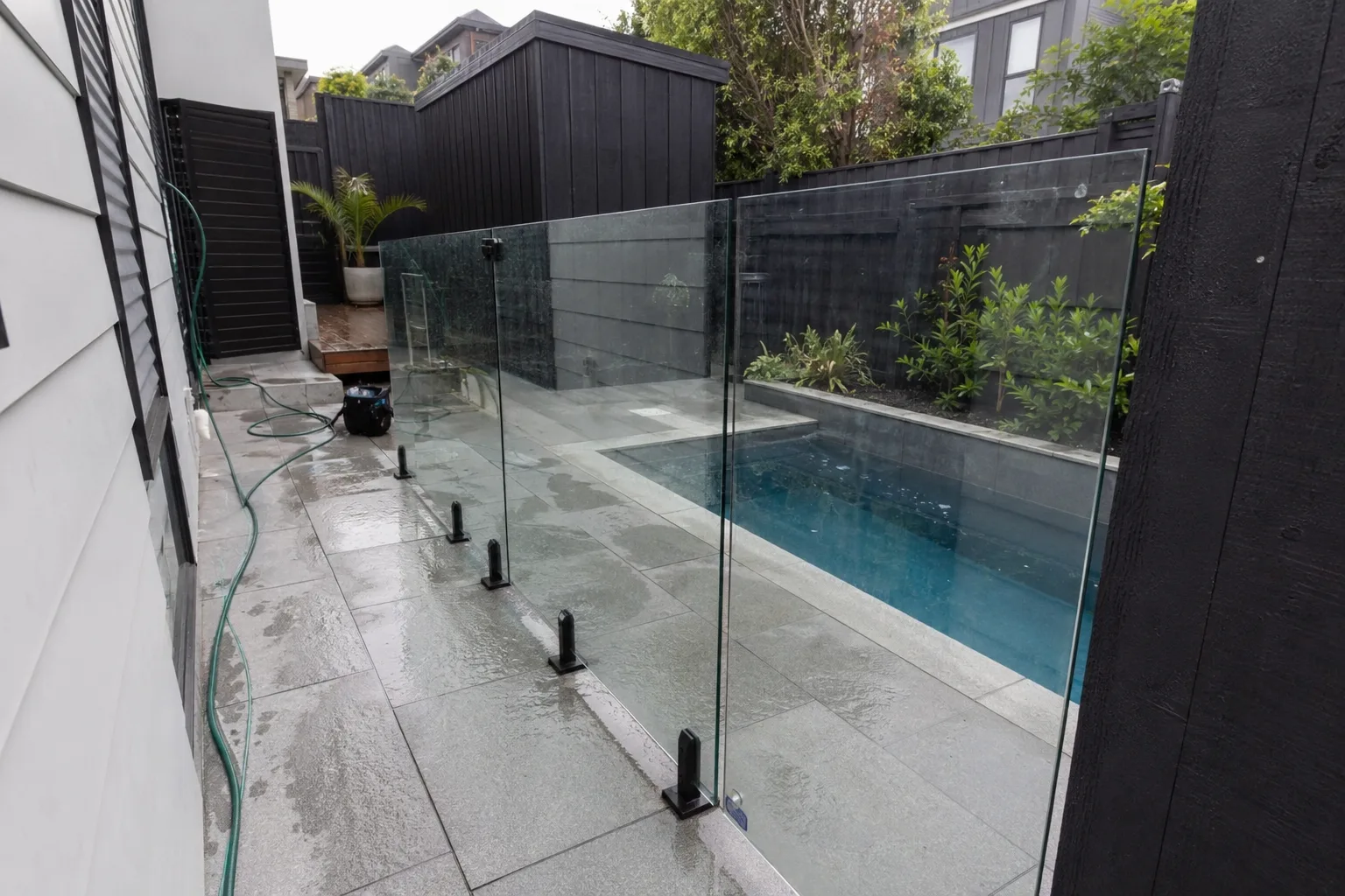 powder-coated aluminium pool fence project in Auckland
